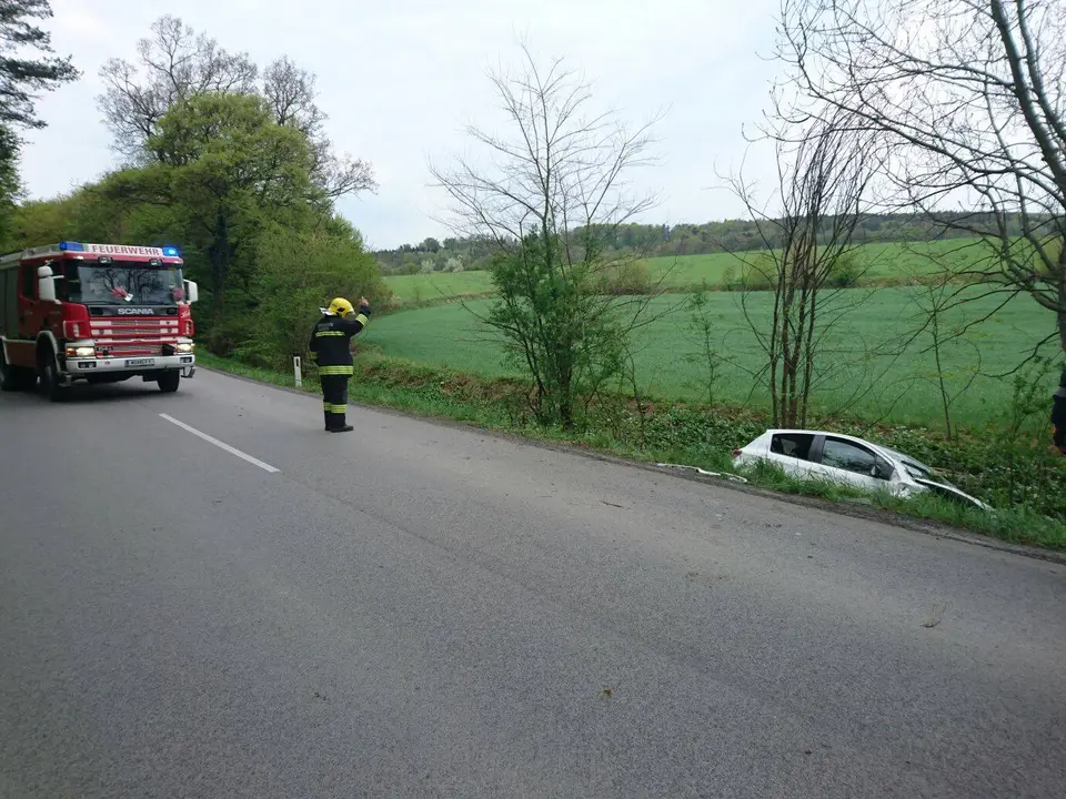Verletzter nach Verkehrsunfall – Foto 2 von 2