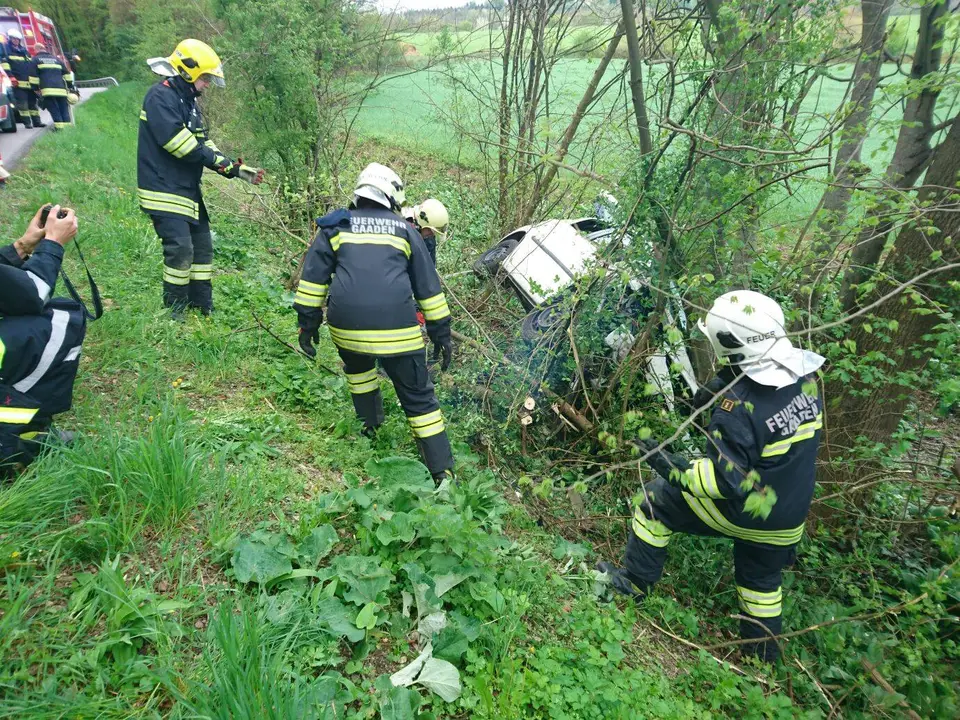 Verletzter nach Verkehrsunfall – Foto 1 von 2