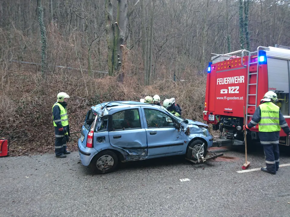 PKW am Dach – Foto 7 von 10