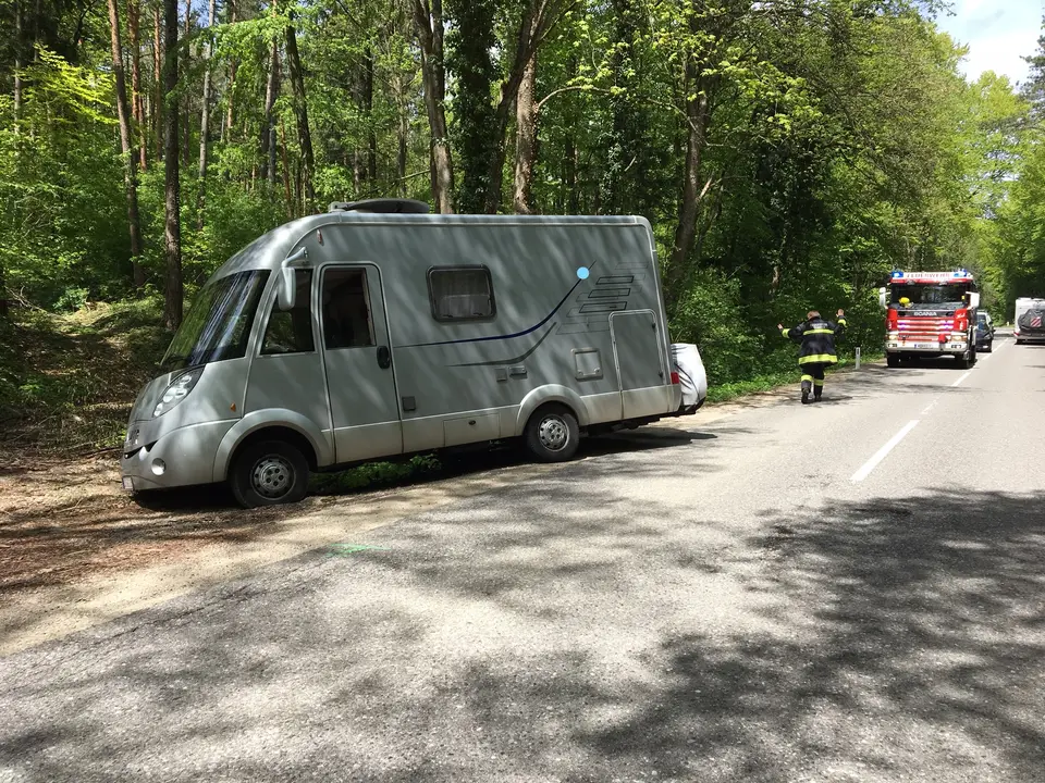 Wohnmobil im Graben – Foto 5 von 5