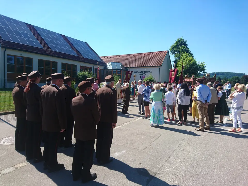 Fronleichnamsprozession – Foto 2 von 3