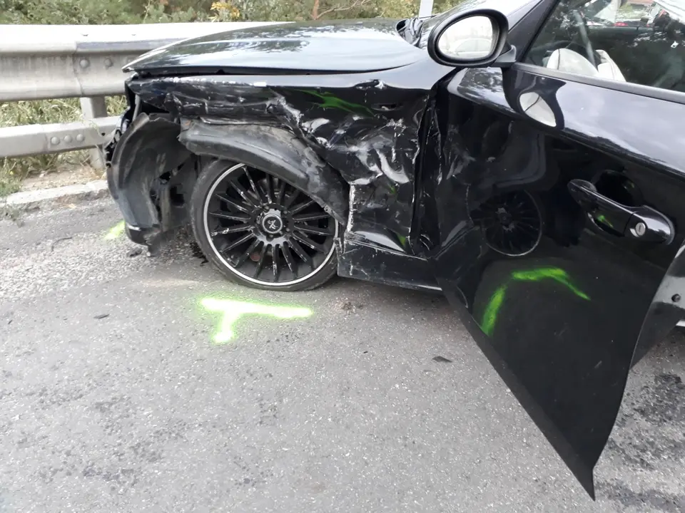 Unfall mit vier PKW auf A21 – Foto 4 von 9