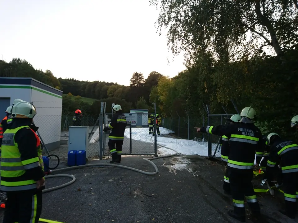 Übung bei Pipeline-Schieberstation – Foto 4 von 8