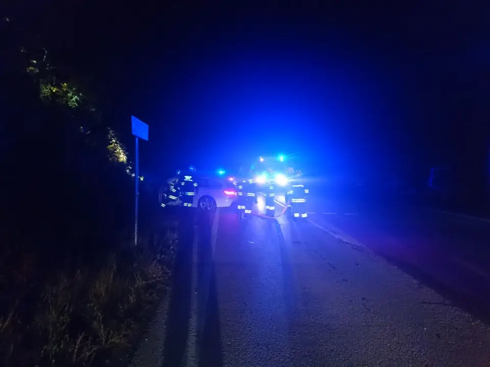 Verletzte Person bei PKW-Unfall – Foto 1 von 6