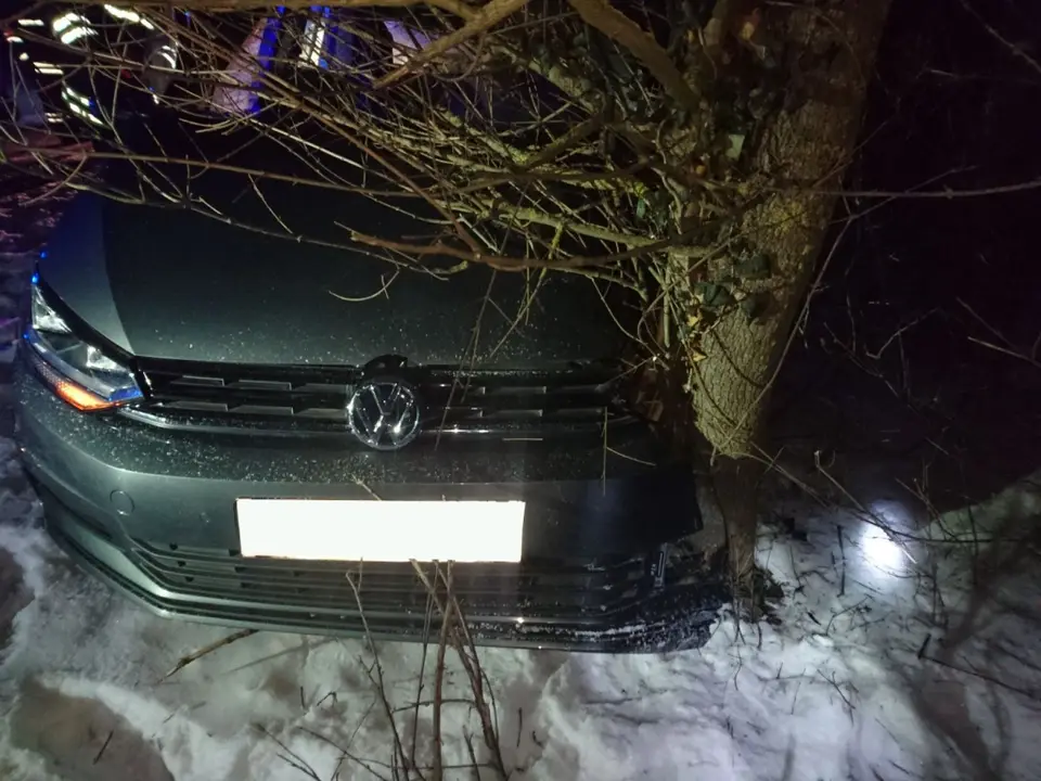 Eisige PKW-Bergung – Foto 1 von 5