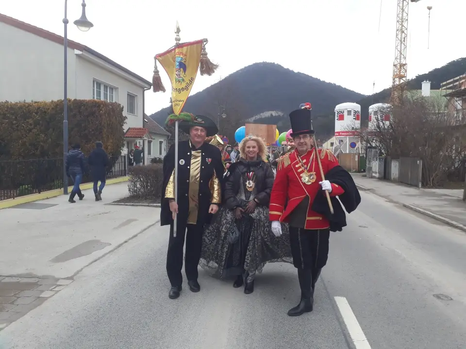 Faschingsumzug – Foto 1 von 6