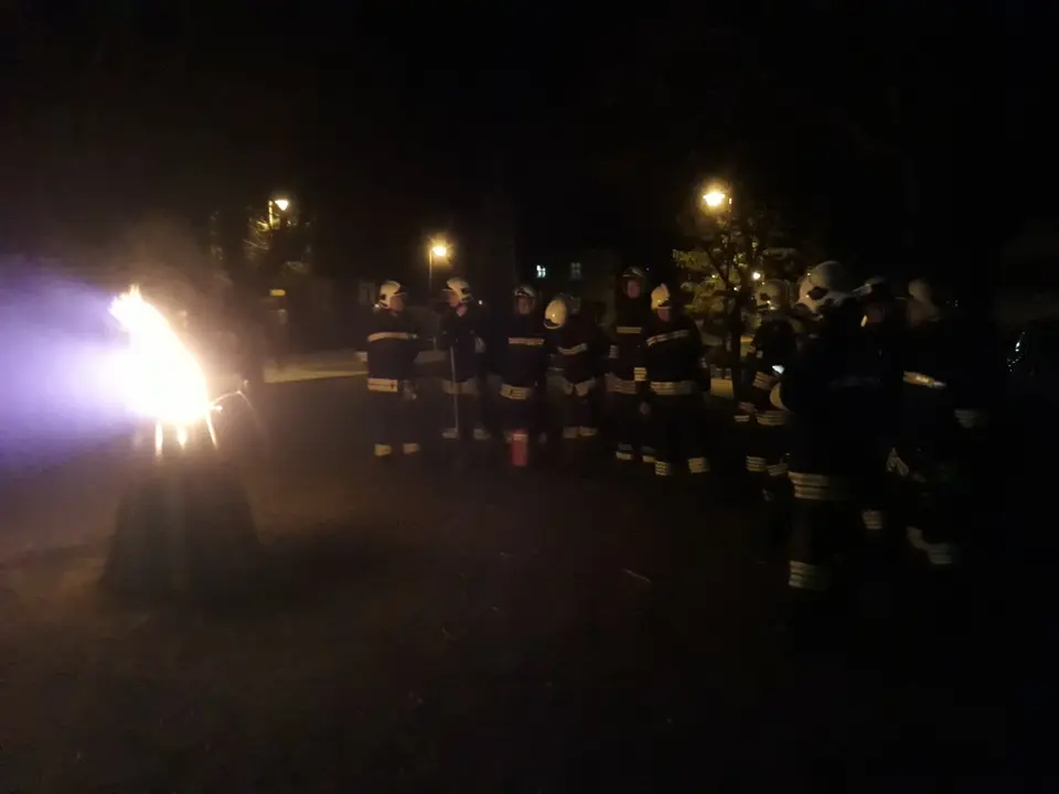 Osterfeuer – Foto 1 von 3
