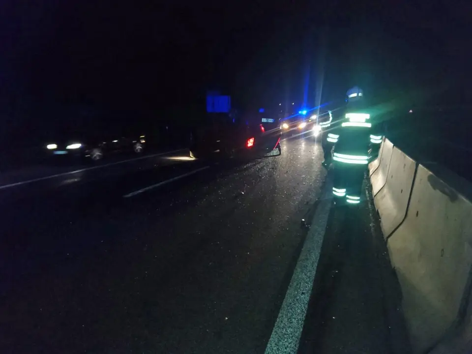 PKW-Überschlag auf A21 – Foto 2 von 7