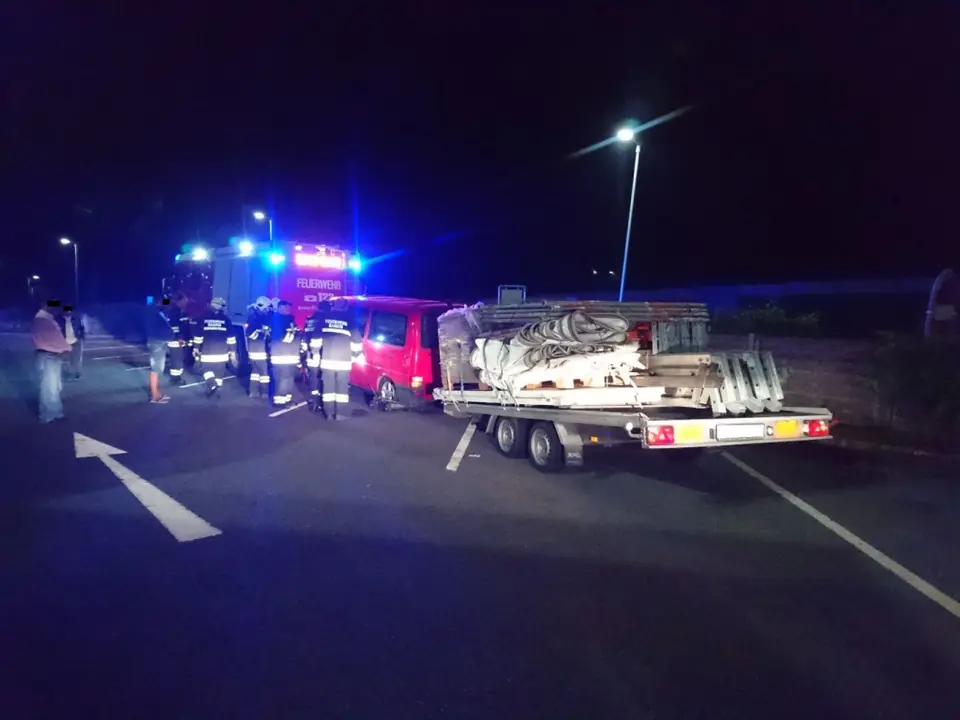 PKW-Überschlag auf A21 – Foto 7 von 7