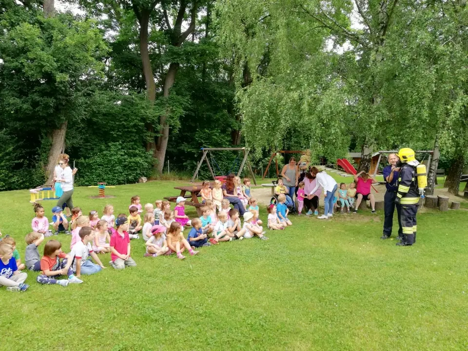 Besuch im Kindergarten – Foto 6 von 8
