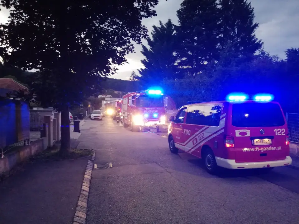 Brandübergriff auf Wohnhaus – Foto 7 von 7
