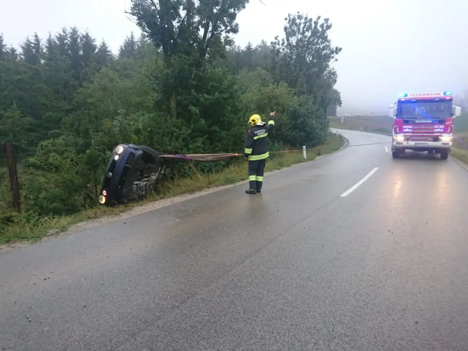 PKW-Überschlag – Foto 2 von 4