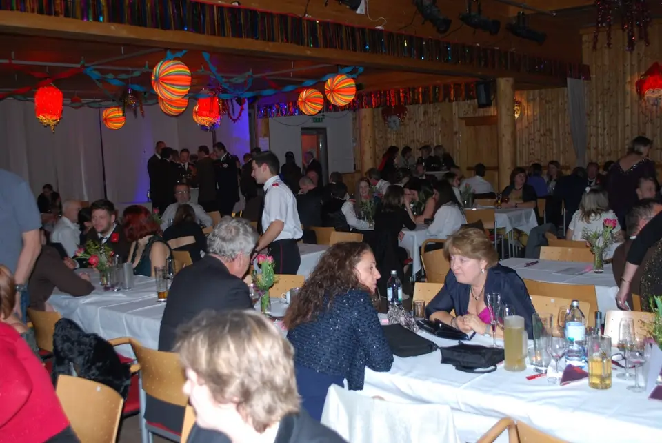 Feuerwehr-Ball – Foto 2 von 16