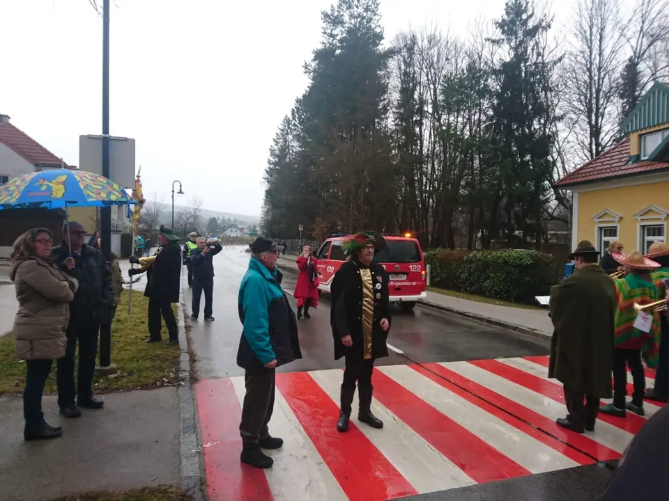 Faschingsumzug – Foto 3 von 5