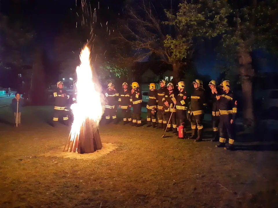 Osterfeuer – Foto 3 von 4