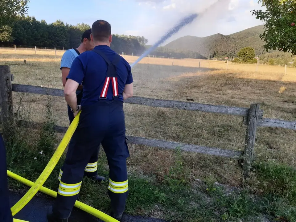 Übung Relaisleitung – Foto 3 von 3
