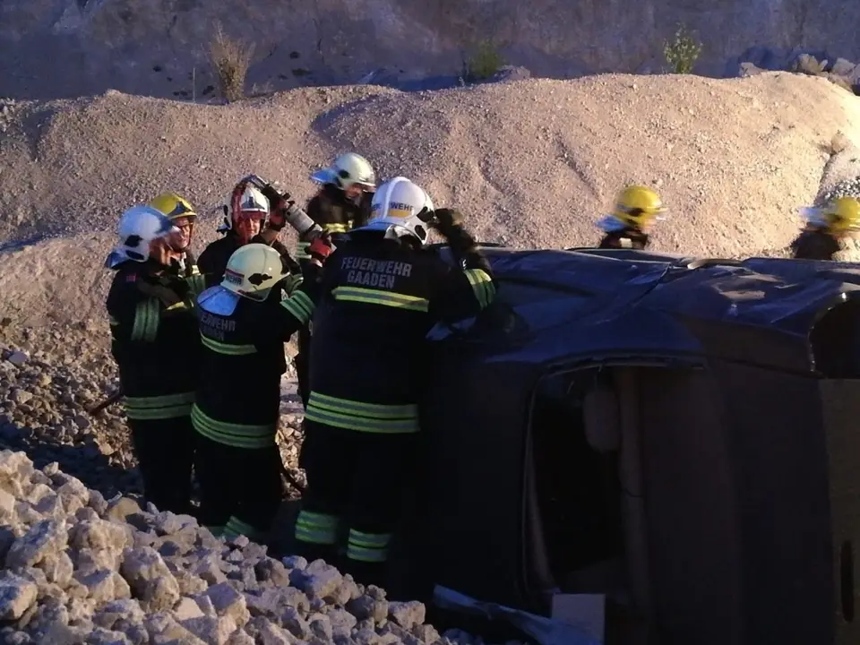 Übung Menschenrettung aus KFZ – Foto 5 von 5