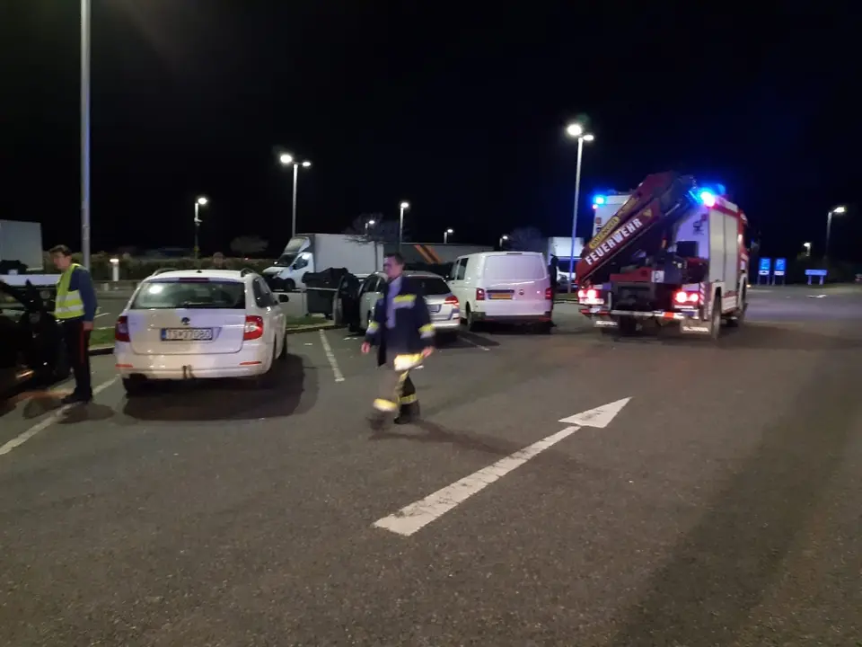 Verkehrsunfall A21 – Foto 2 von 2