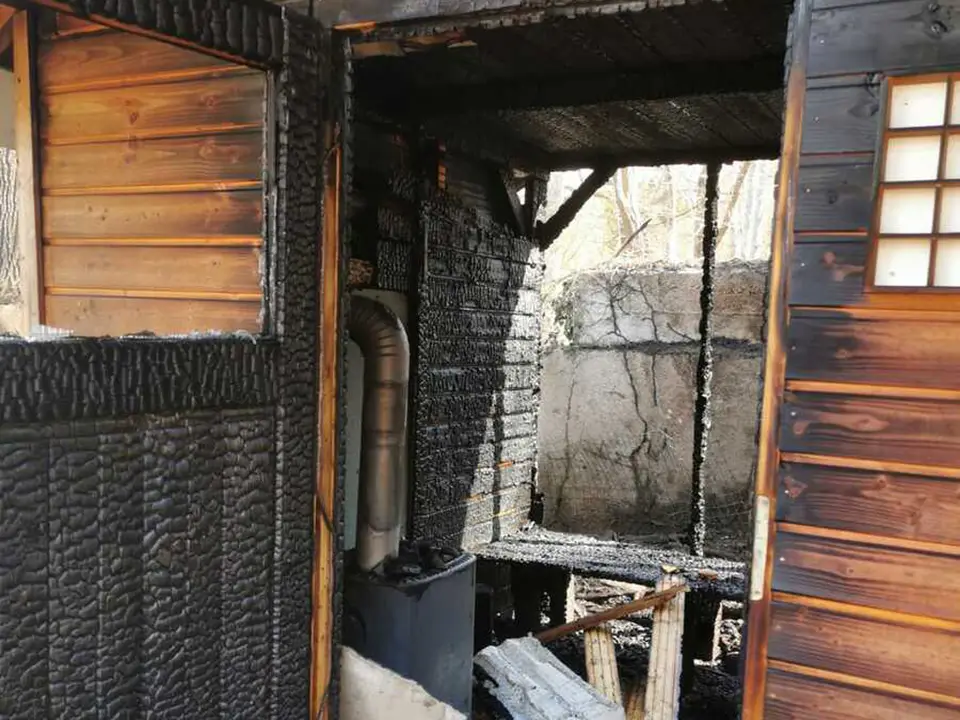 Gartenhütte in Vollbrand – Foto 10 von 12