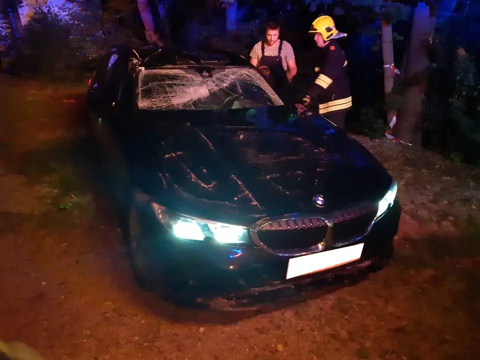 PKW überschlug sich in S-Kurve – Foto 4 von 4
