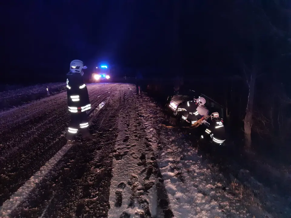 Verkehrsunfall auf der L4010 – Foto 2 von 3