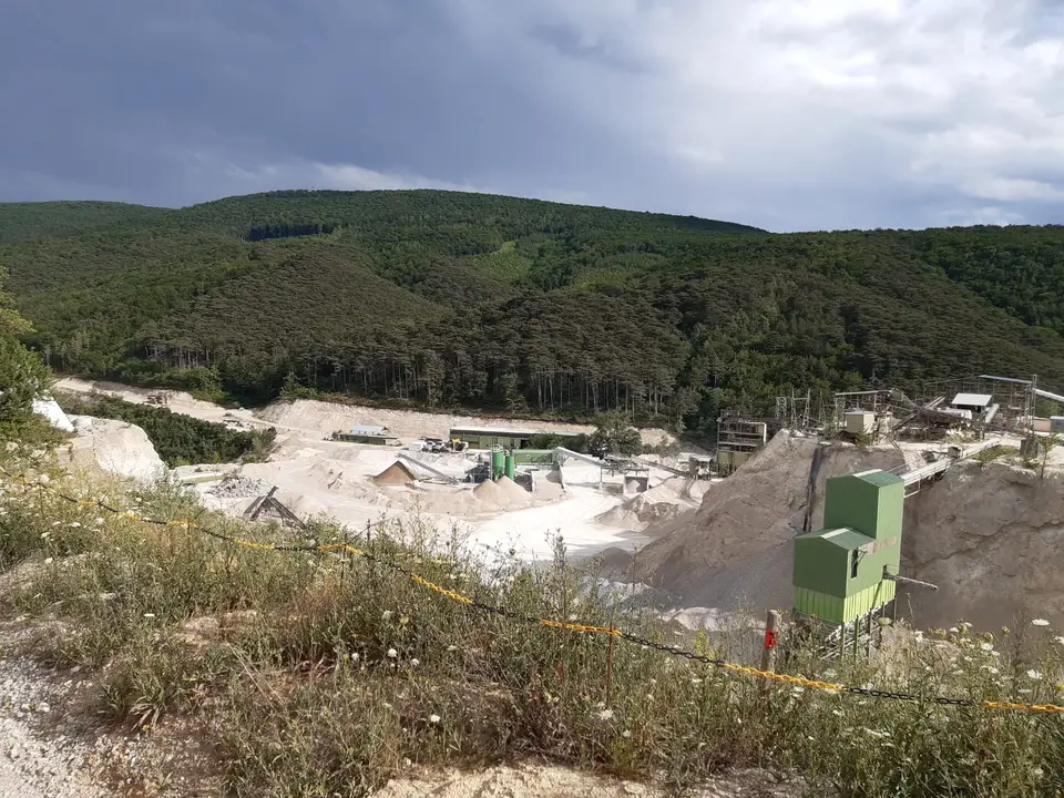 Brandverdacht am Steinbruch – Foto 2 von 2