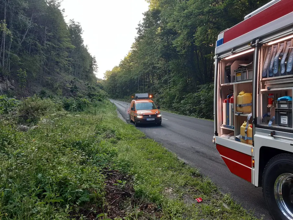 Ölspur in der Einöde – Foto 1 von 2
