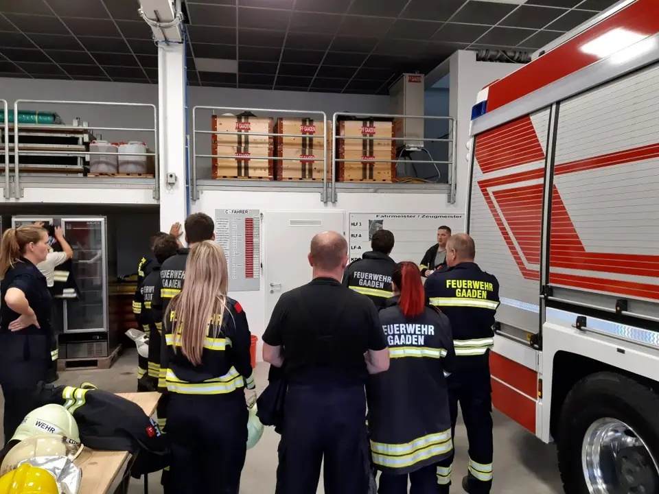 Übung Löschwasserförderung – Foto 1 von 4