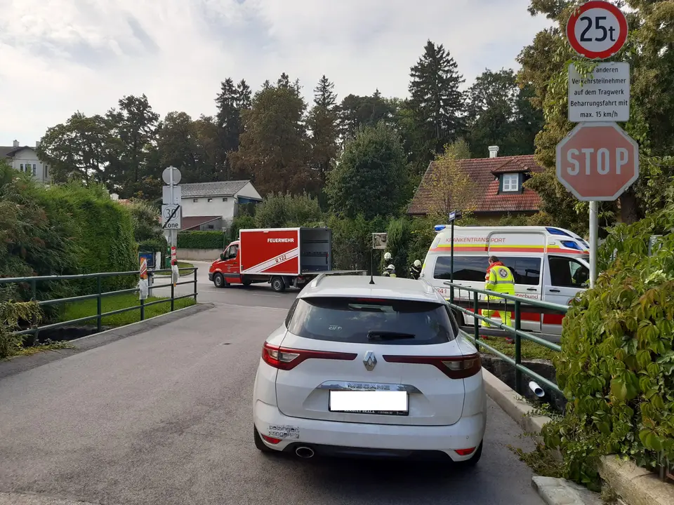 PKW gegen Motorrad – Foto 3 von 3