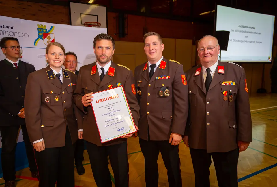 Bezirksfeuerwehrtag – Foto 1 von 3