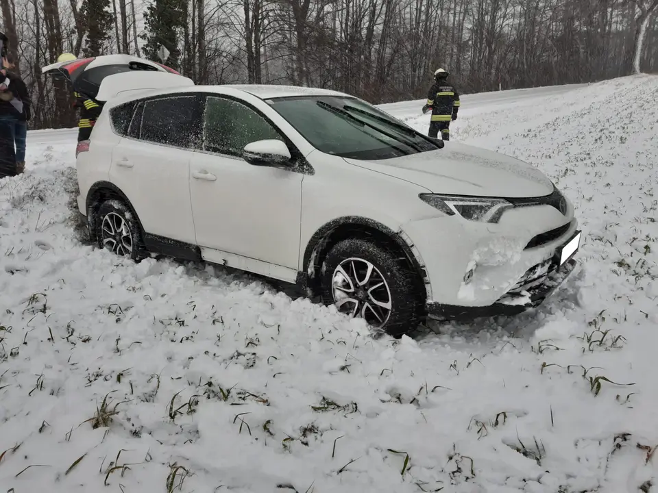 Fahrzeugbergung auf der L4010 – Foto 3 von 3