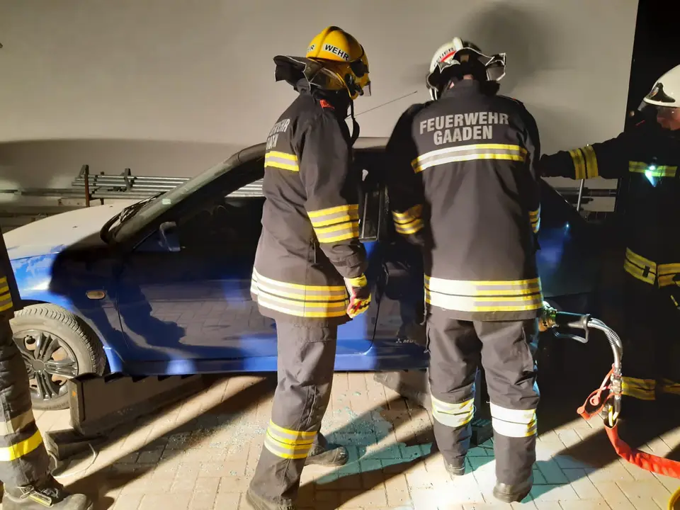 Übung Menschenrettung aus KFZ – Foto 3 von 6