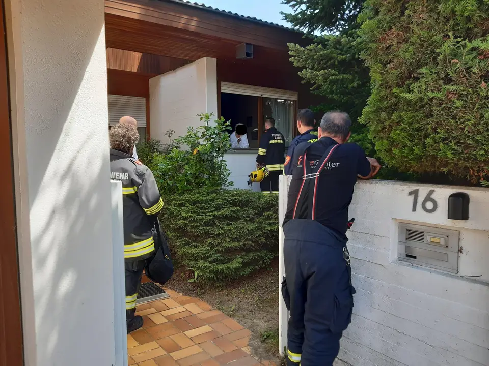 Schlange in Schlafzimmer – Foto 1 von 3