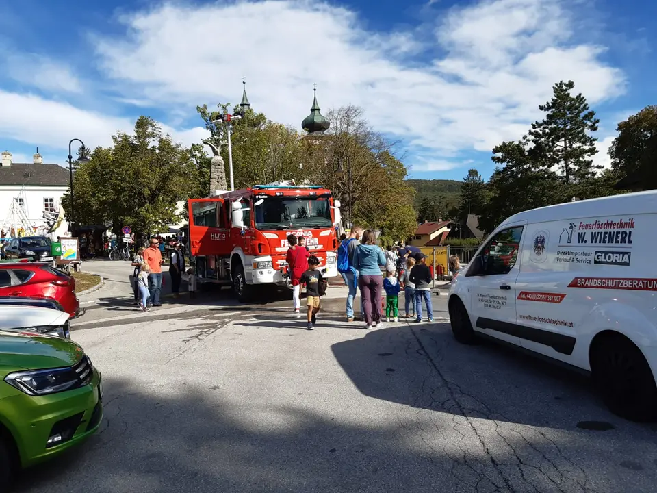 Ehrungen bei Dorffest – Foto 1 von 2