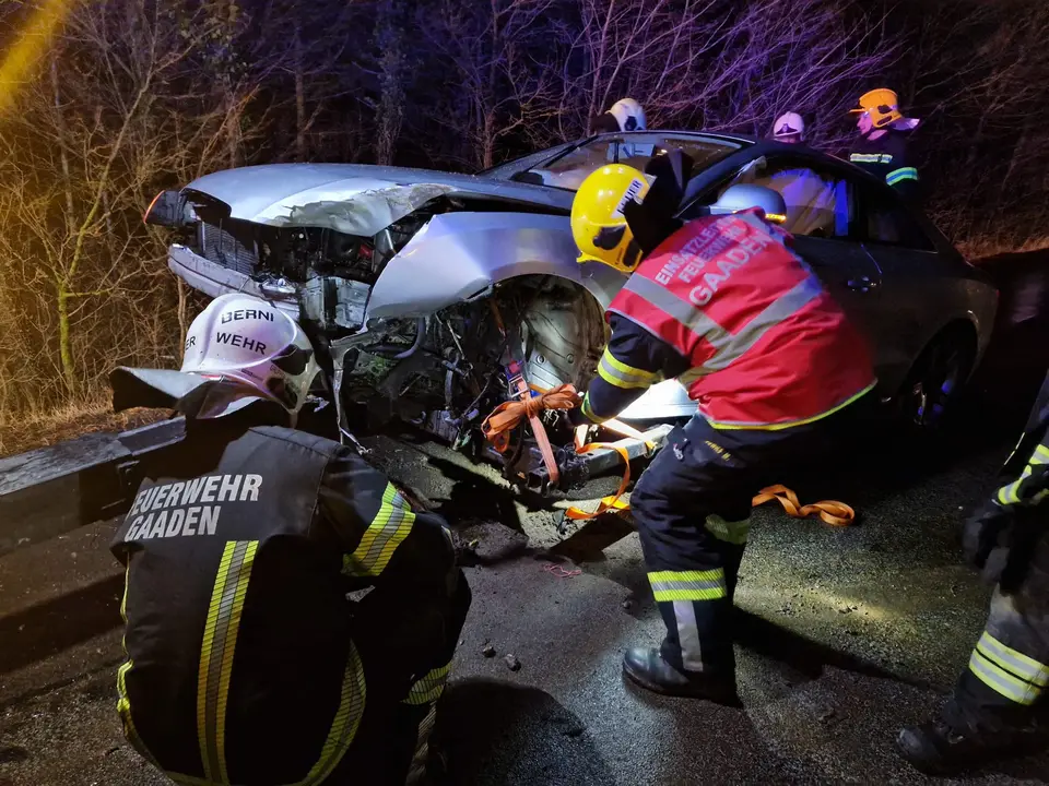 Fahrzeugbergung auf der L4010 – Foto 4 von 6