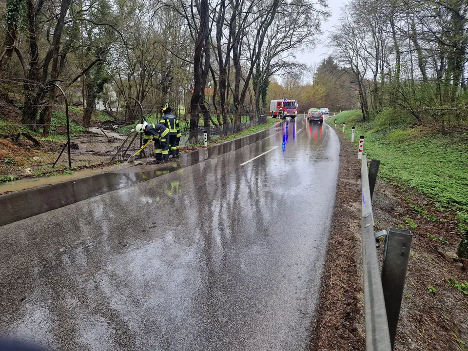 Straße unter Wasser – Foto 5 von 5