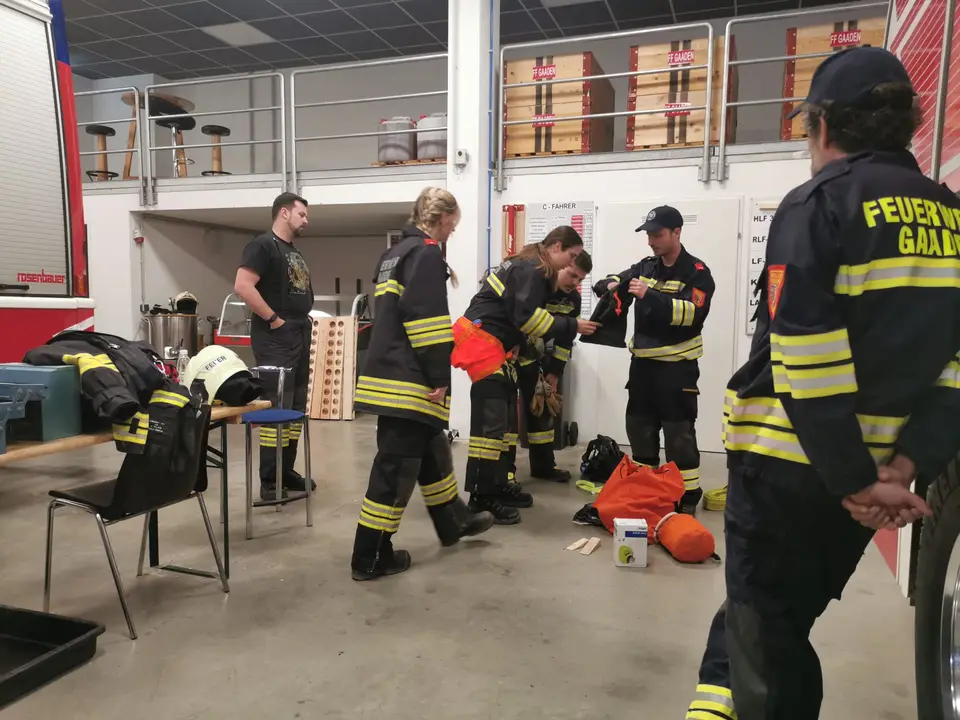 Atemschutzübung – Foto 1 von 8
