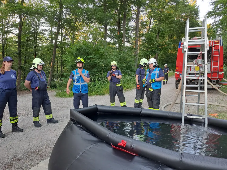 Übung Waldbrandbekämpfung – Foto 8 von 9