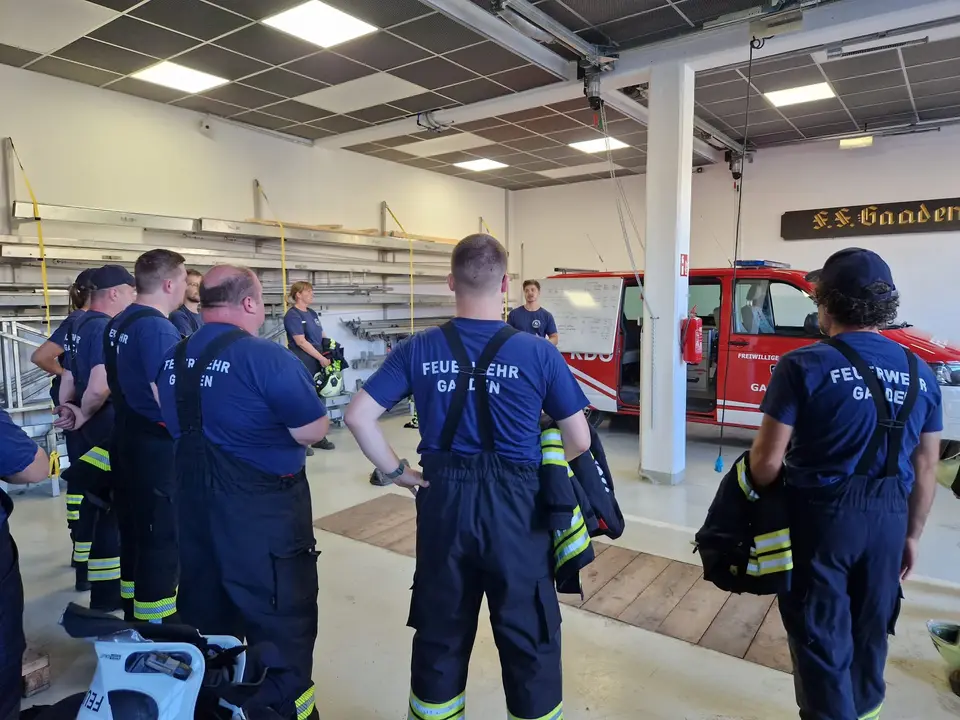 Übung Waldbrandbekämpfung – Foto 2 von 9