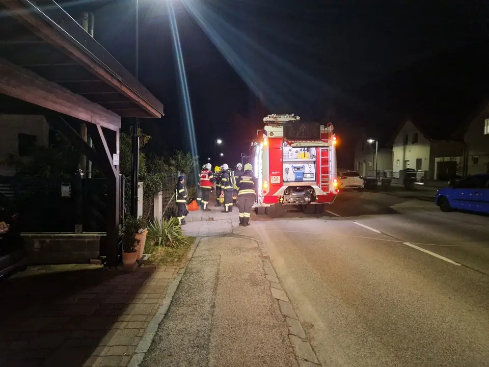 Einsatzübung Gebäudebrand – Foto 1 von 7