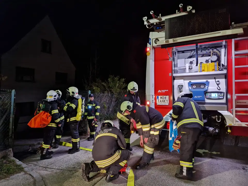 Einsatzübung Gebäudebrand – Foto 3 von 7