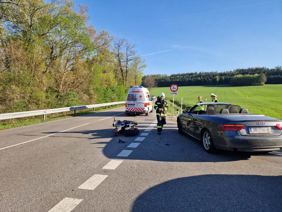 Motorradbergung – Foto 1 von 2