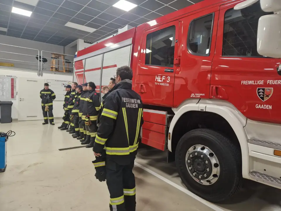 Übung Hebemittel im Feuerwehrdienst – Foto 3 von 6