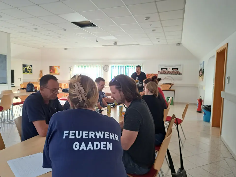 Funkübung – Foto 1 von 2