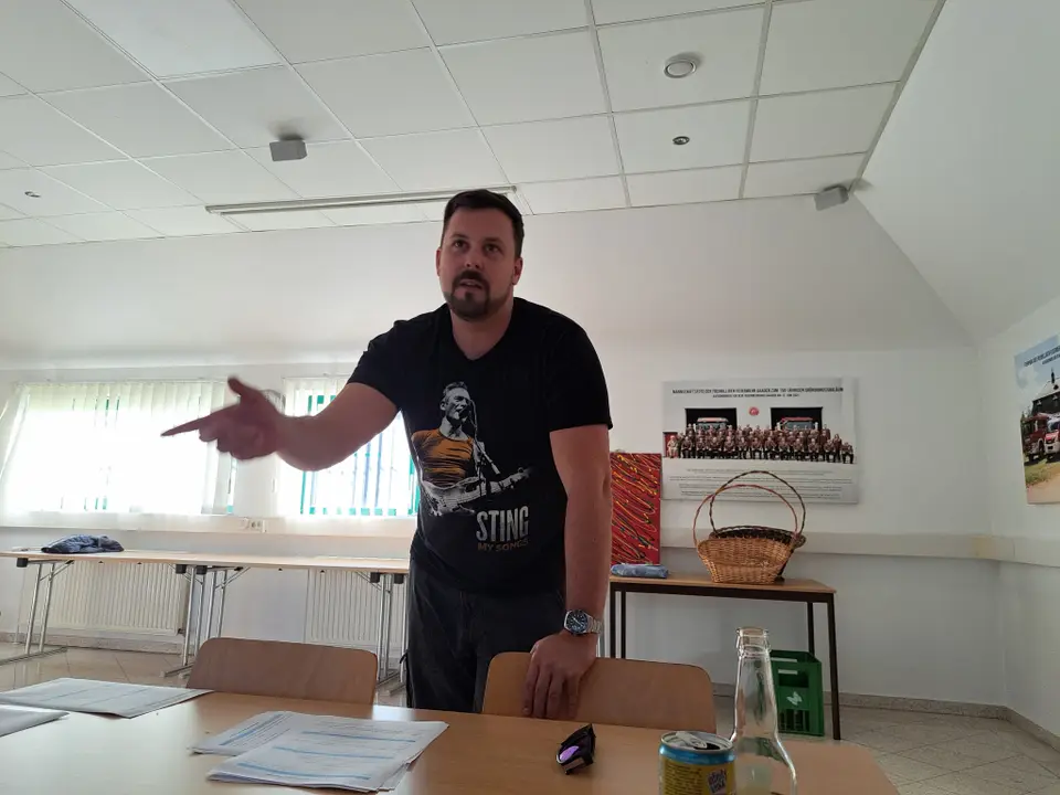 Funkübung – Foto 2 von 2