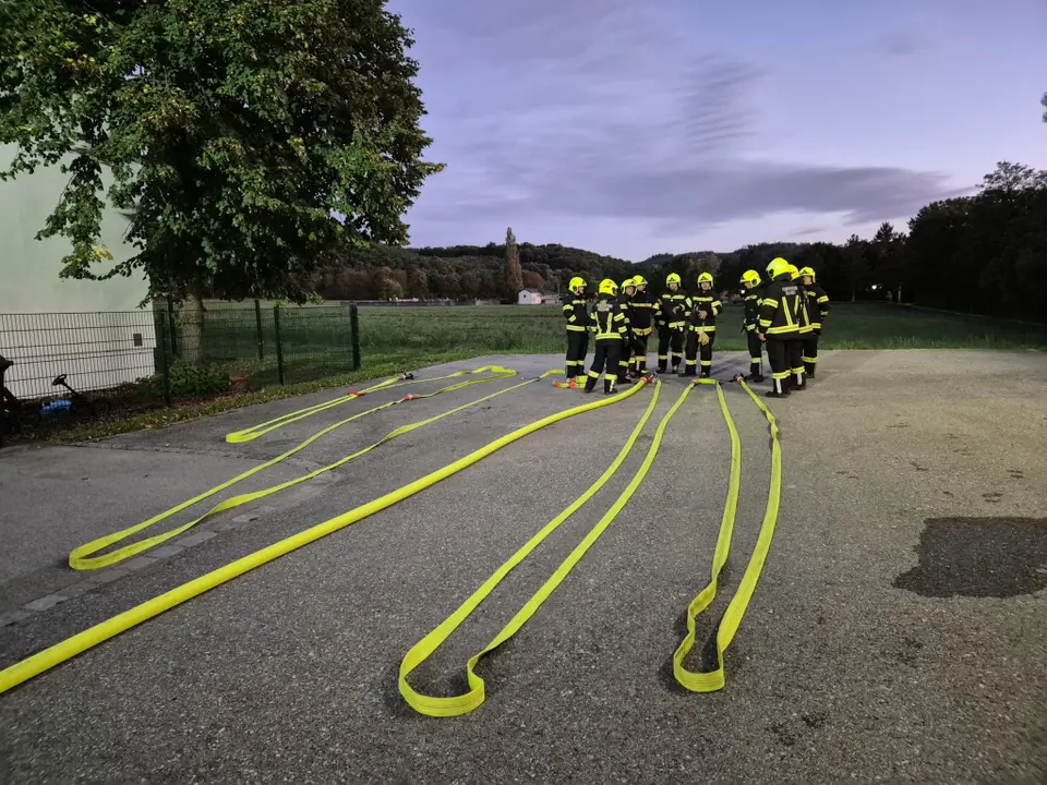 Übung Schlauchmanagement – Foto 1 von 5