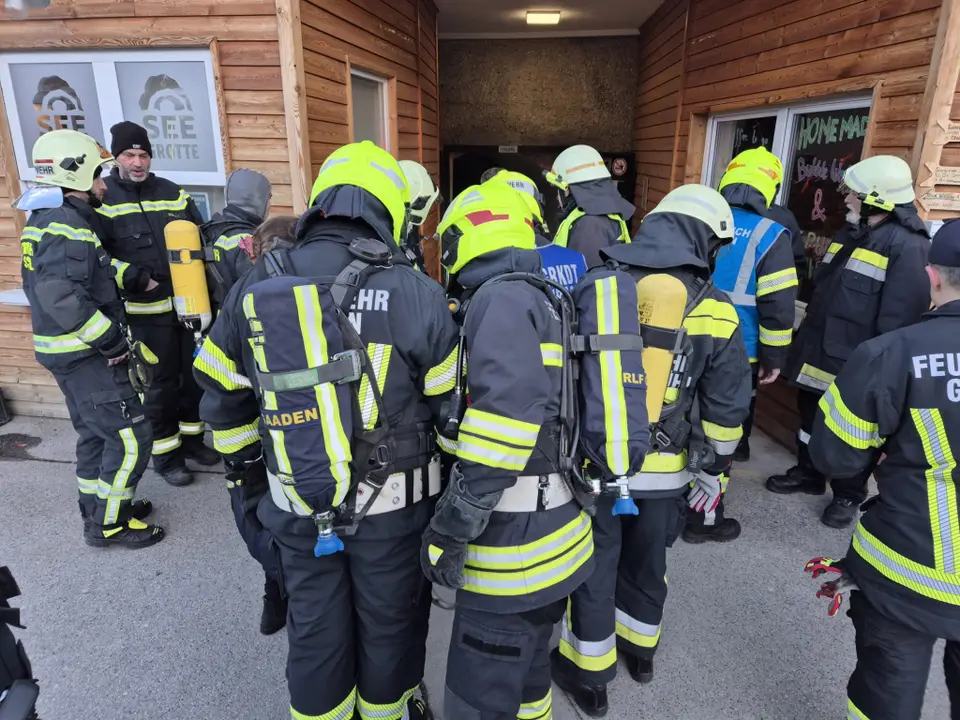 Brand in Seegrotte Hinterbrühl – Foto 5 von 8