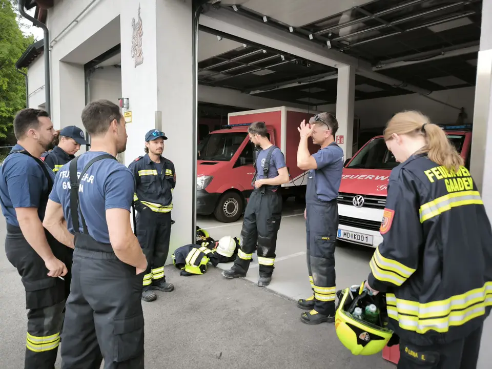 Übung Waldbrand – Foto 3 von 4