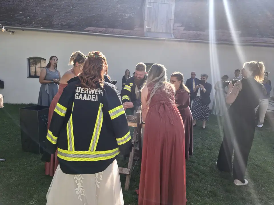 Feuerwehrhochzeit Johannes und Hannah – Foto 3 von 5