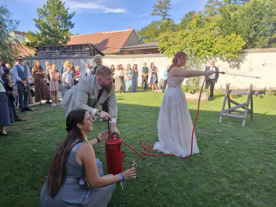 Feuerwehrhochzeit Johannes und Hannah – Foto 4 von 5